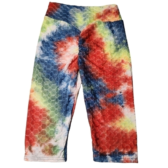 Coco Ruched Back Capri Leggings - Picture 2 of 3